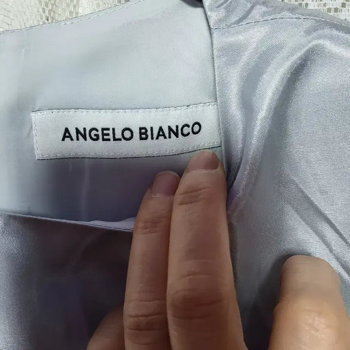 [BUNJANG] Angelo Bianco Silver Shine Short Sleeve Blouse / 안젤로 비앙코 실버 광택 반팔 블라우스