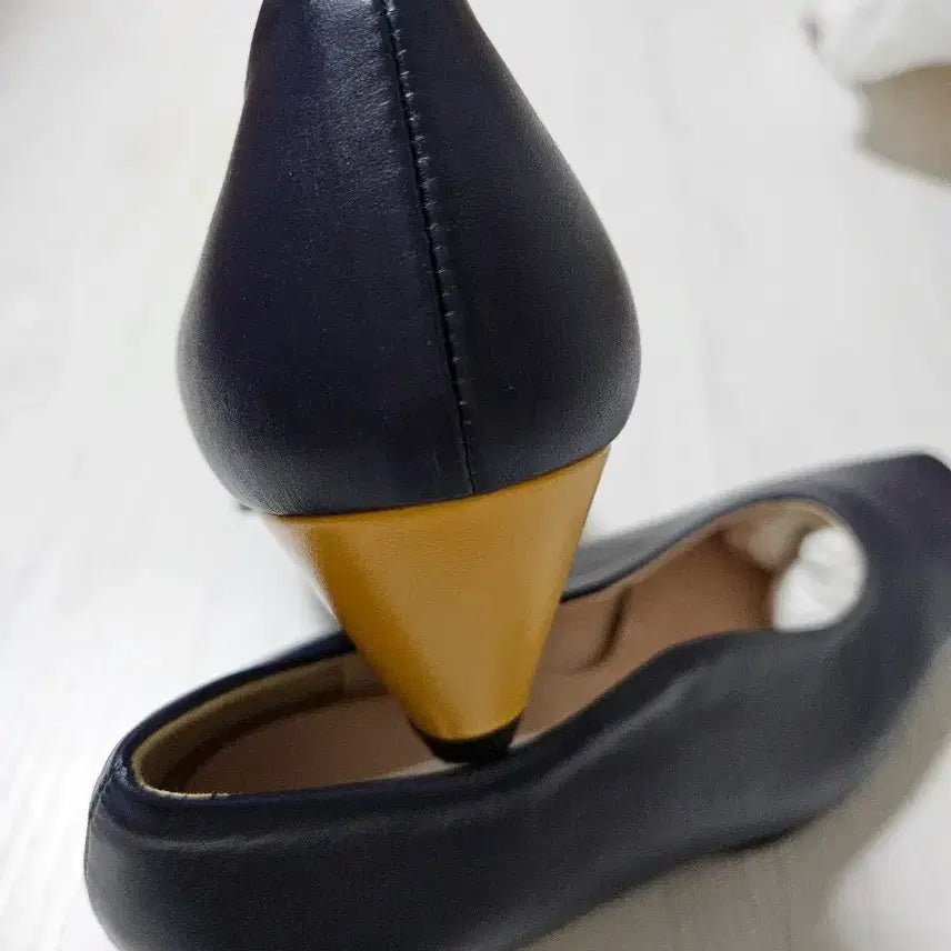 [BUNJANG] Shadow Move Navy Leather Pumps / (새상품) 수제화 천연소가죽 펌프스 네이비 220사이즈