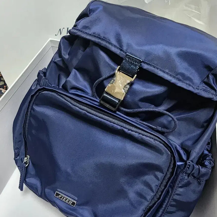 [BUNJANG] Nieeh Blackpink Jennie Nylon Backpack Navy / 새상품 블랙핑크 제니 니히 nieeh 가방 나일론 백팩 네이비
