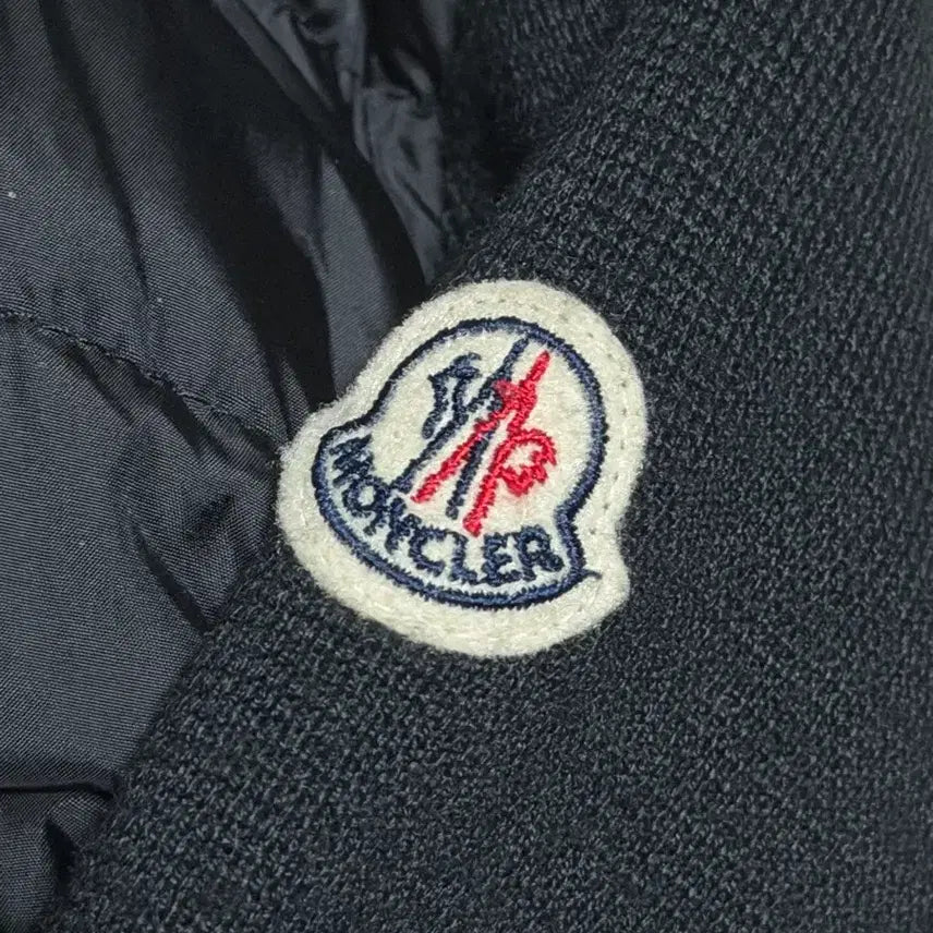 [BUNJANG] Moncler Knit Padded Jacket / [L] 23fw 몽클레어 니트패딩