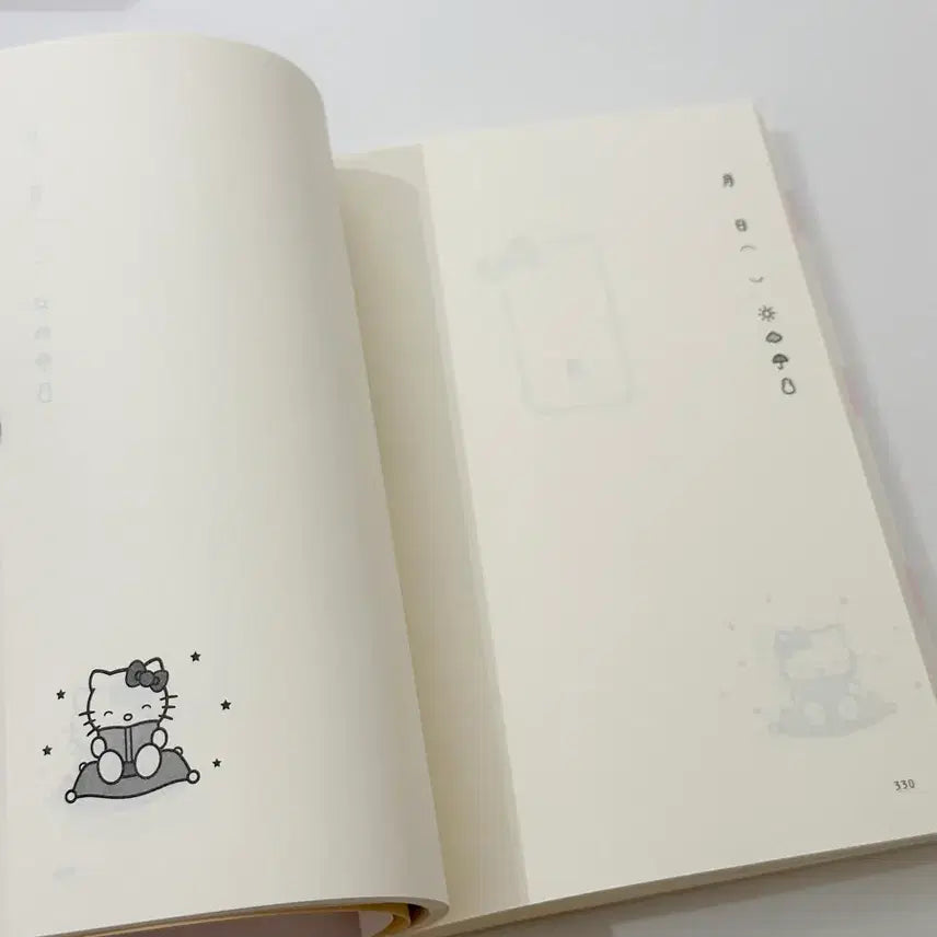 [BUNJANG] Hello Kitty 40th Anniversary Limited Edition My Book Classic Kitty Diary / 헬로키티 40주년 기념 문고본 헬로키티의 마이북 고전키티다이어리 키티일기