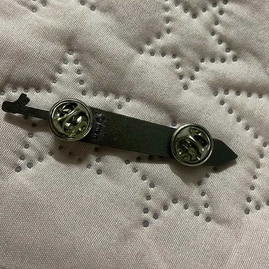 [BUNJANG] Berserk Guts Dragon Slayer Badge / 베르세르크 전시회 특전 가츠 드래곤 슬레이어 뱃지