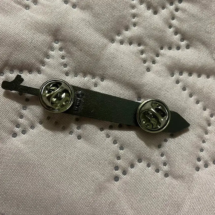 [BUNJANG] Berserk Guts Dragon Slayer Badge / 베르세르크 전시회 특전 가츠 드래곤 슬레이어 뱃지