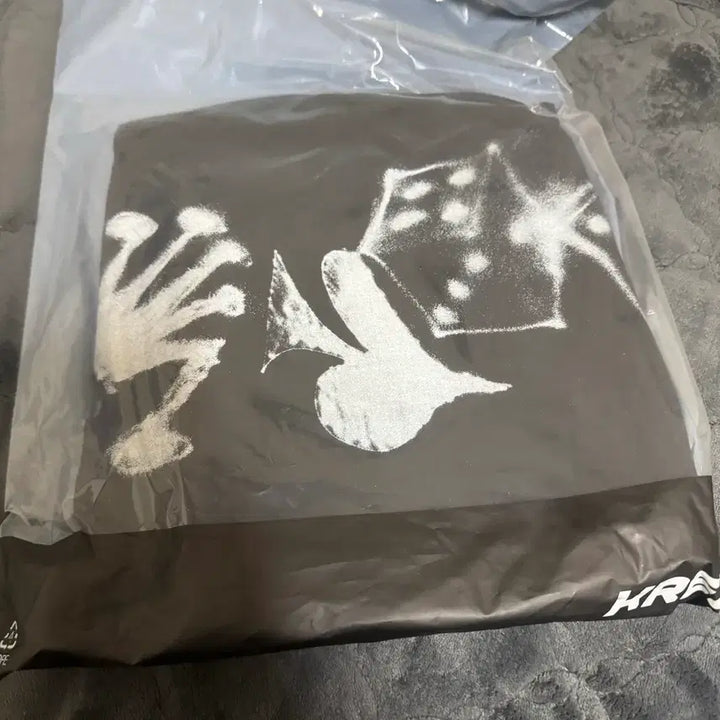 [BUNJANG] Stüssy Airbrush Icon Beach Pants Black / [S]스투시 에어브러쉬 아이콘 비치 팬츠 블랙