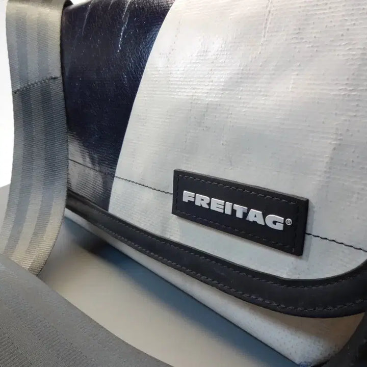 [BUNJANG] Freitag Hawaii Five-O Shoulder Bag / 프라이탁 하와이파이브오(하파오)