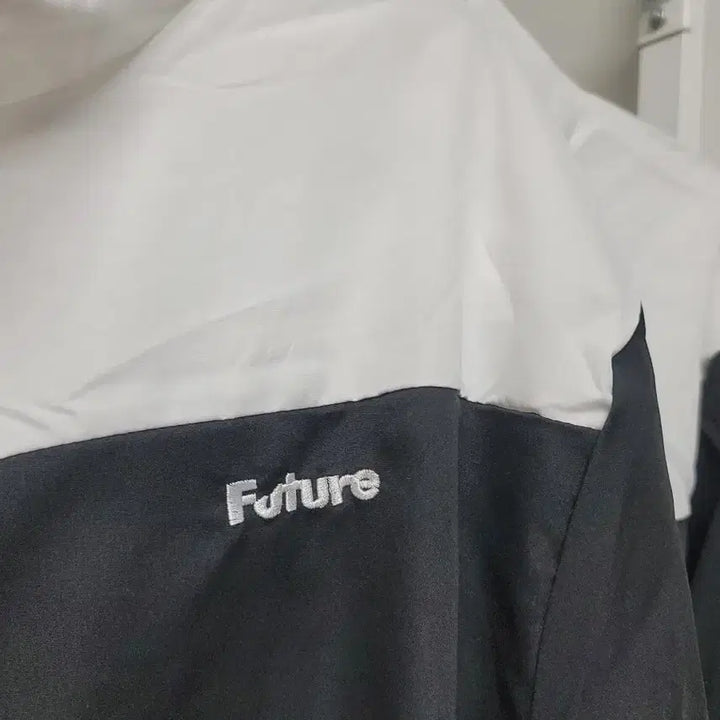[BUNJANG] Future Black and White Windbreaker Jacket (Bundle Set) / 2장 일괄) 퓨쳐  블랙화이트 바람막이