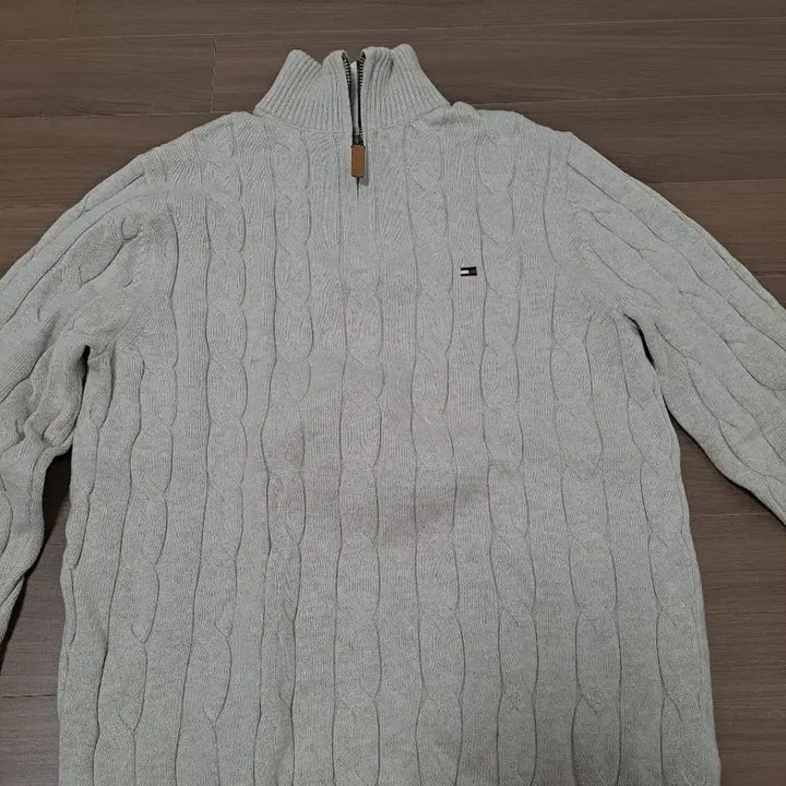 [BUNJANG] Tommy Hilfiger Cable Knit Sweater Ivory / 타미힐피거 케이블 니트 아이보리