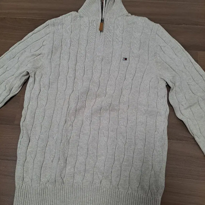 [BUNJANG] Tommy Hilfiger Cable Knit Sweater Ivory / 타미힐피거 케이블 니트 아이보리