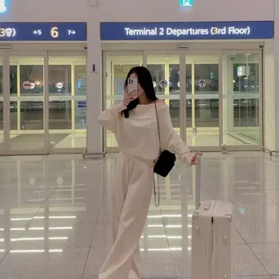 [BUNJANG] Dali Hotel Knit Training Set / <쇼핑몰 달리호텔 새상품> 니트 트레이닝 세트 셋업