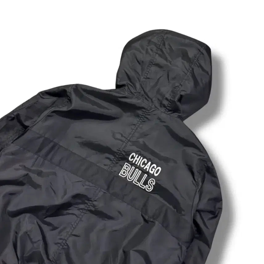 [SOLD OUT] NBA 바람막이 / NBA 시카고불스 바람막이/엔비에이 / 빈티지자켓