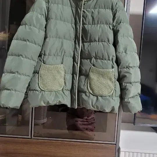 [BUNJANG] BCBG Goose Down Padded Jumper / BCBG 니트포켓 구스다운 패딩 점퍼