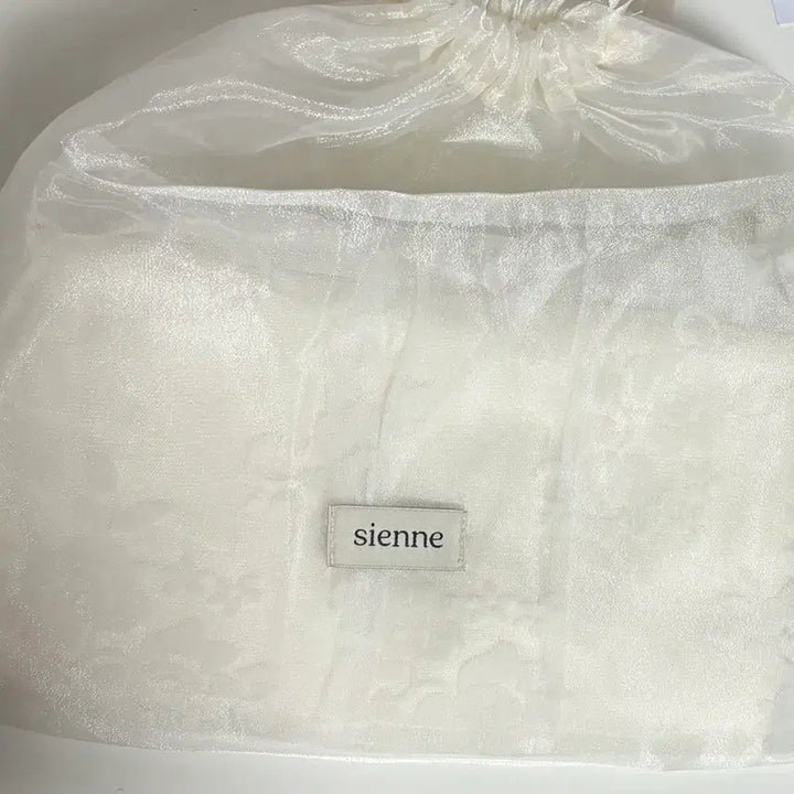 [BUNJANG] Sienne Mia Lace Bag / [새상품] 시엔느 미아 레이스백