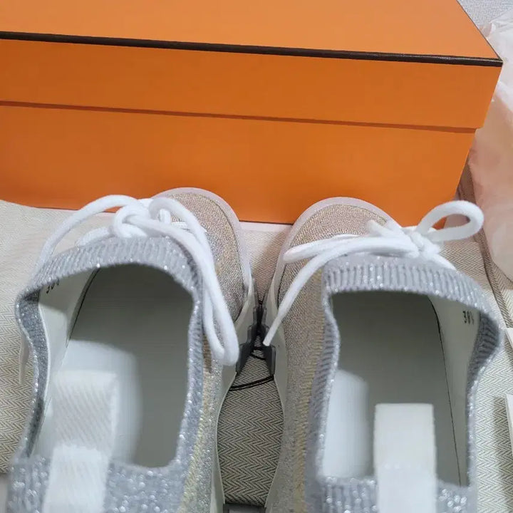 [BUNJANG] Hermes Addict Silver Pearl Sneakers / 에르메스 실버 펄 어딕트 스니커즈