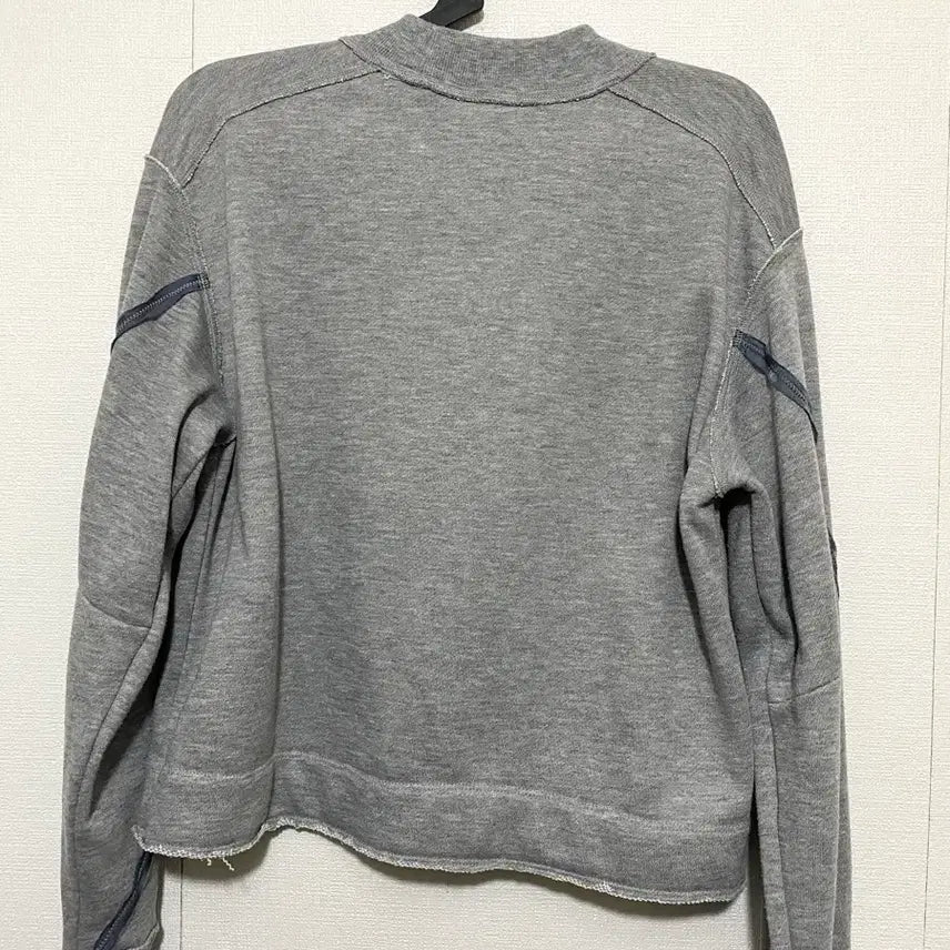 [BUNJANG] RE;CODE Cutout Detail T-shirt / RE;CODE (래코드) 어깨 트임 티셔츠 23SS