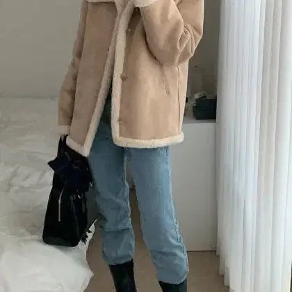 [BUNJANG] Mulet Bay Reversible Mustang / 뮤렛 베이 리버시블 무스탕