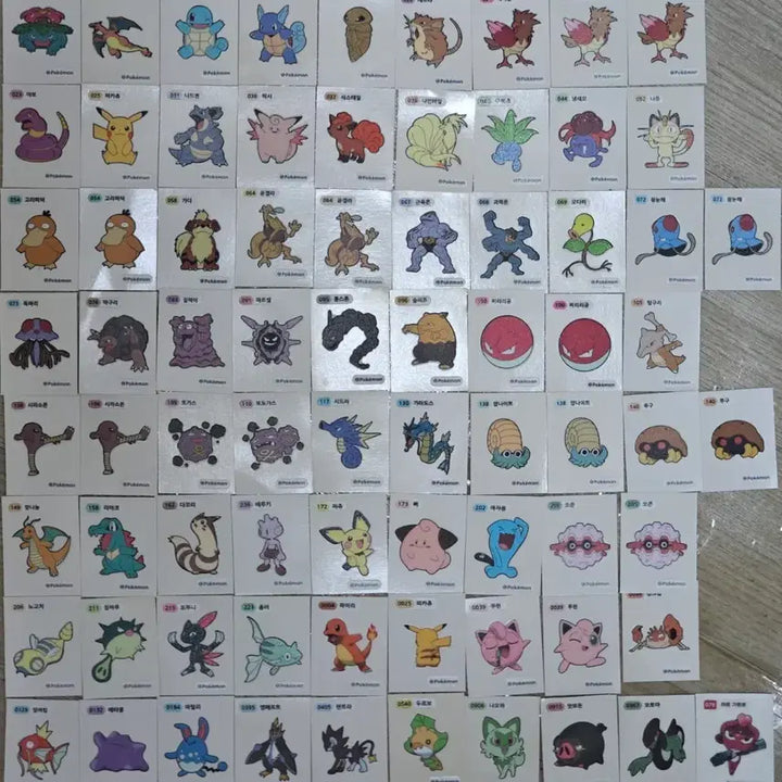 [BUNJANG] Pokemon Tteokbokki Stickers (74 Pieces) / 포켓몬 띠부씰 74개