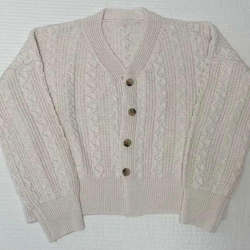 [BUNJANG] Vintage Cable Knit Cardigan / 착샷O) [일본빈티지] 폭닥우유맛 꽈배기 니트 가디건