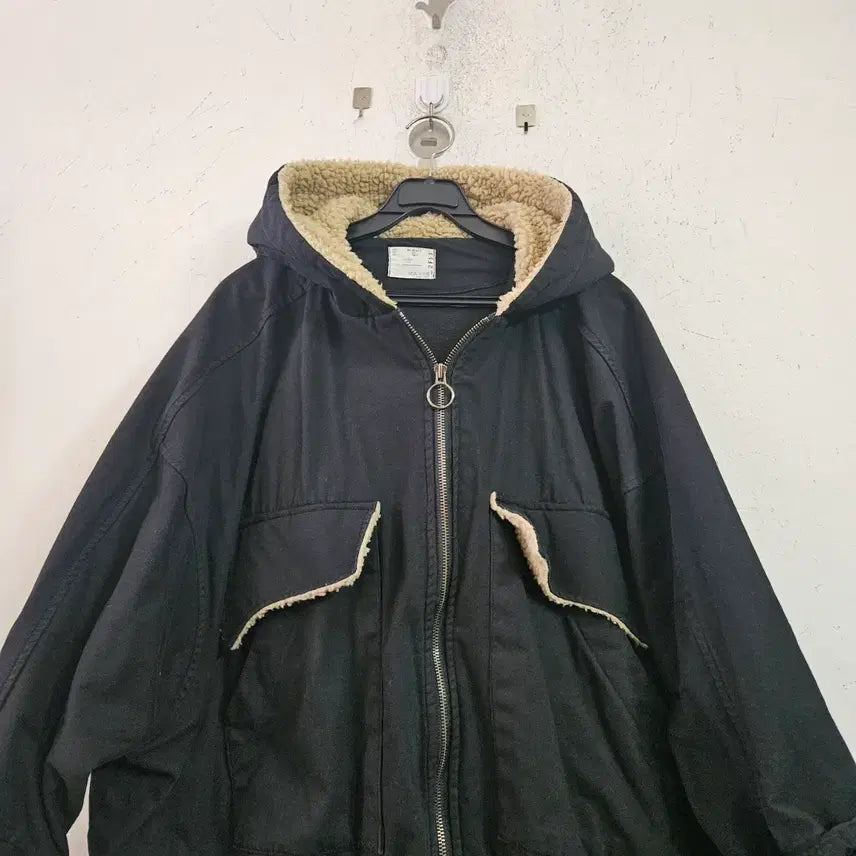 [BUNJANG] Black Fleece Lined Winter Jacket / 블랙 후드 뽀글이 안감 겨울 자켓