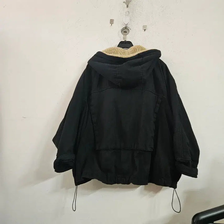 [BUNJANG] Black Fleece Lined Winter Jacket / 블랙 후드 뽀글이 안감 겨울 자켓