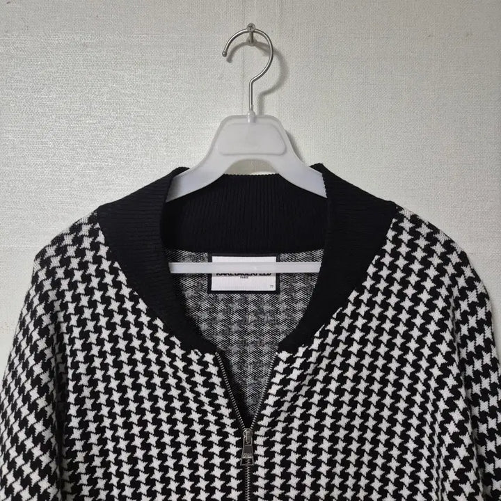 [SOLD OUT] 칼 라거펠트 하운드투스 니트 집업 77