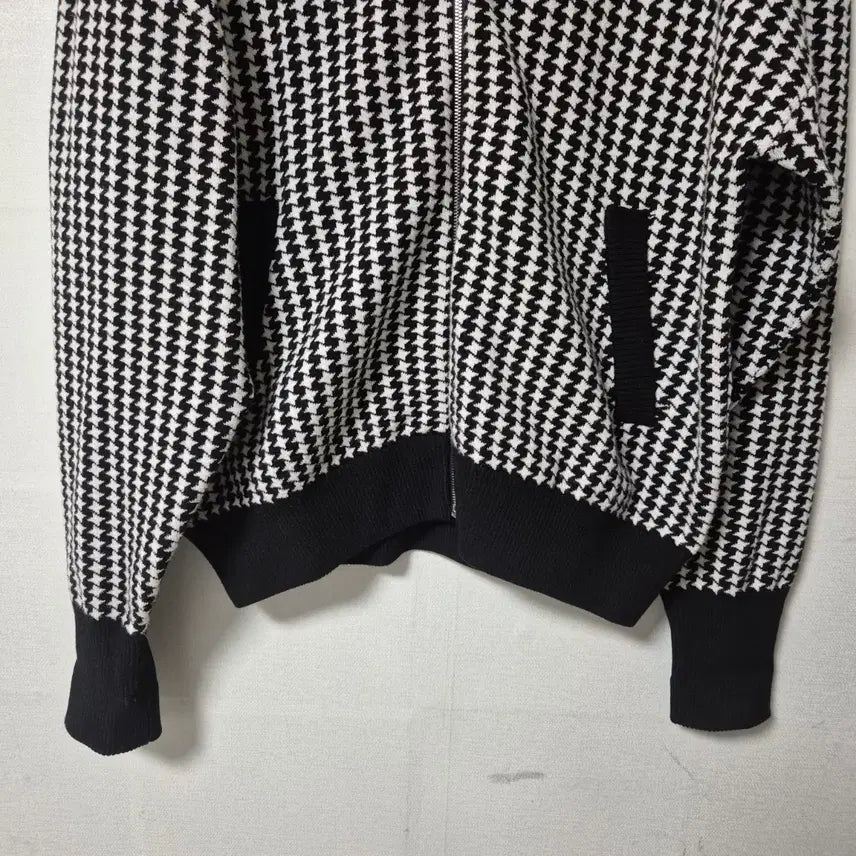 [SOLD OUT] 칼 라거펠트 하운드투스 니트 집업 77