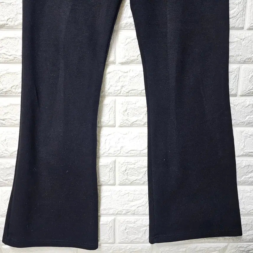 [BUNJANG] Black Bootcut Training Pants / 부츠컷 트레이닝 바지