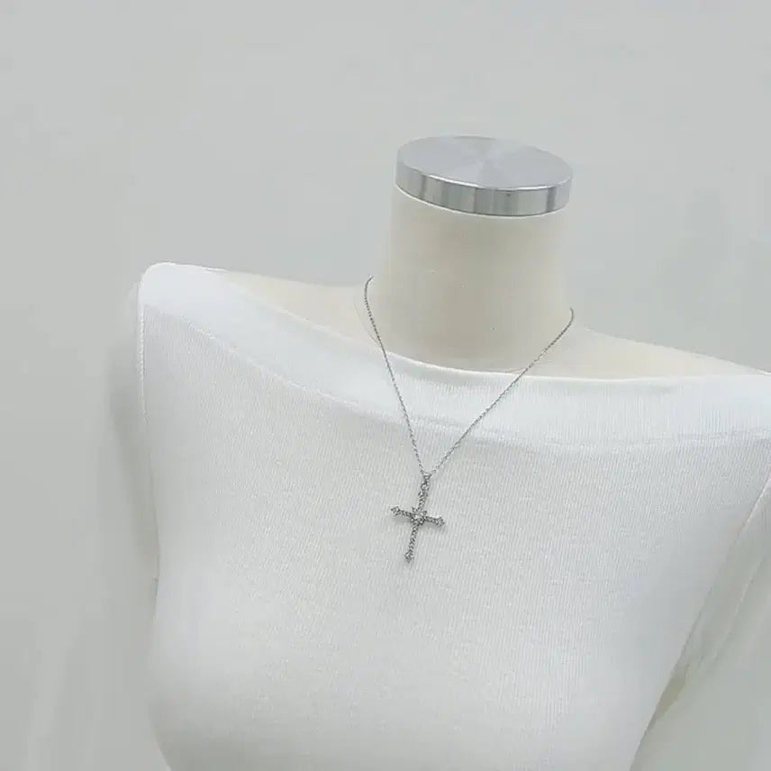 [BUNJANG] Room J White Off-Shoulder Crop Top / 룸제이 에이블리 기본 화이트 오프숄더 크롭티셔츠 보트넥 허리셔링 밑단굴림