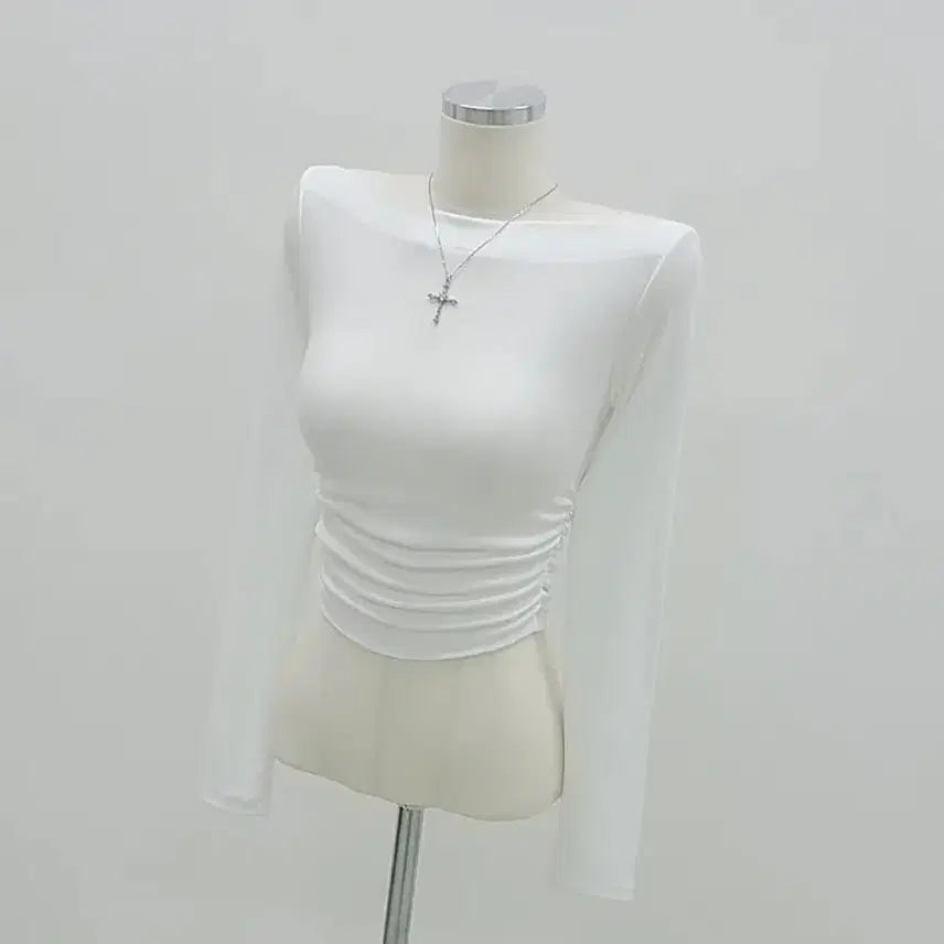 [BUNJANG] Room J White Off-Shoulder Crop Top / 룸제이 에이블리 기본 화이트 오프숄더 크롭티셔츠 보트넥 허리셔링 밑단굴림