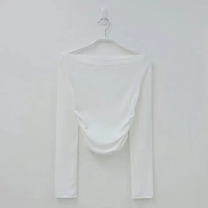 [BUNJANG] Room J White Off-Shoulder Crop Top / 룸제이 에이블리 기본 화이트 오프숄더 크롭티셔츠 보트넥 허리셔링 밑단굴림