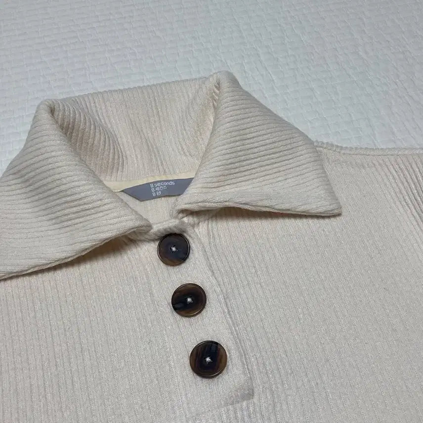 [BUNJANG] 8seconds Ivory Big Collar Ribbed Knit / 에잇세컨즈 아이보리 빅카라 골지 니트