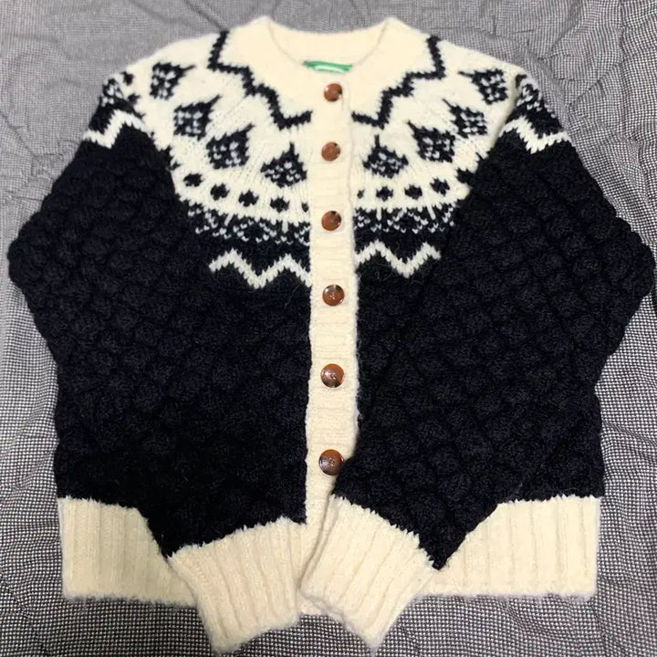 [BUNJANG] Greenbutter Nordic Cardigan Black / 그린버터 와플 노르딕 가디건 블랙