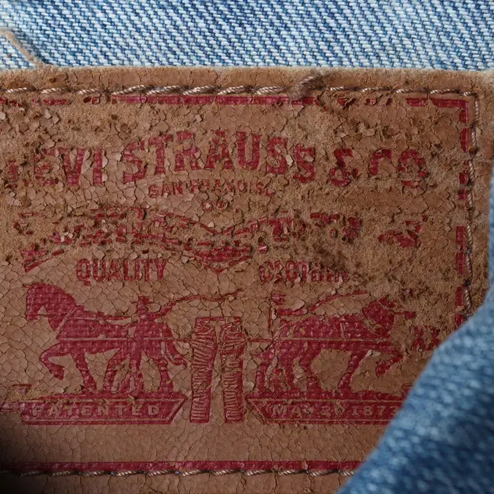 [BUNJANG] Levi's Denim Trucker Jacket / (XS) 리바이스 집업 바람막이 점퍼자켓 데님 청 트러커-174E9