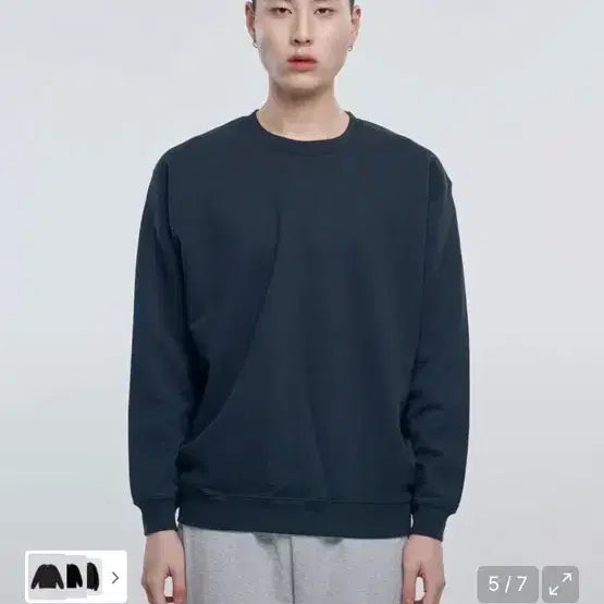 [BUNJANG] United Athle Sweatshirt (Black, M) / 유나이티드 애슬 스웻셔츠 (블랙,M)