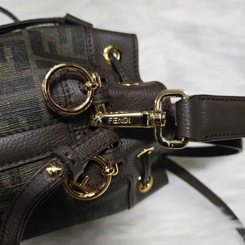 [SOLD OUT] 정품 펜디 몬트레조 버킷벡_리폼 가방