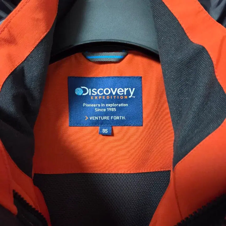 [BUNJANG] Discovery Expedition Orange Jacket (95-100) / 디스커버리 익스페디션 자켓 95~100 거의새거