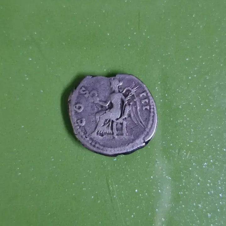 [BUNJANG] Ancient Roman Hadrian Denarius Silver Coin / 고대 로마 하드리아누스 황제 데나리우스 은화