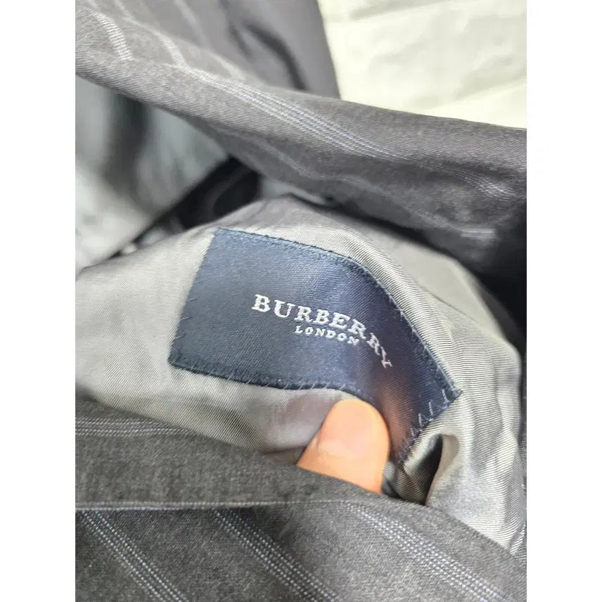 [BUNJANG] Burberry Striped Two-Button Blazer / L 버버리 스트라이프 투버튼 블레이져 C89