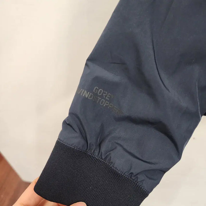 [BUNJANG] Eider Women's Gore-Tex Windbreaker Jacket / 아이더 여성 바람막이 95사이즈