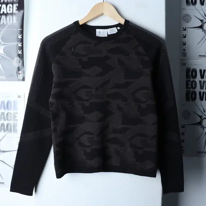 [BUNJANG] Descente Knit Pattern Black Crop Old School / W(S) 데상트 니트 패턴 블랙 크롭 올드스쿨-1751C