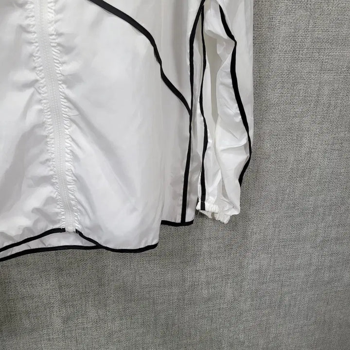 [BUNJANG] F White Windbreaker / ㅊ245 화이트 바람막이 F