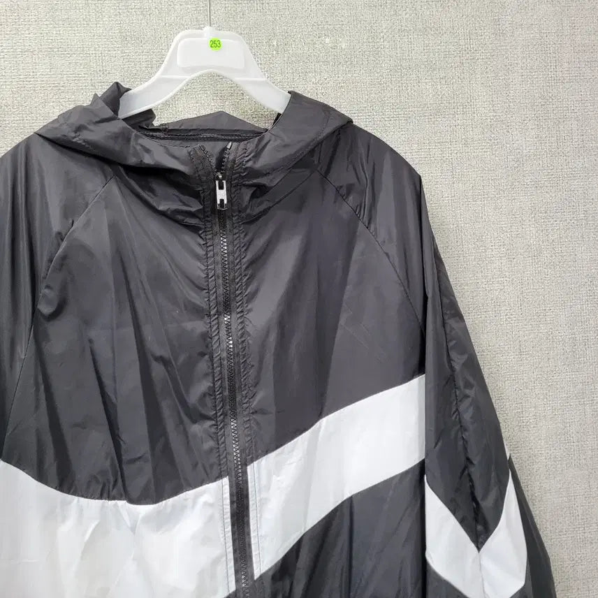 [BUNJANG] Unspecified Hooded Windbreaker Jacket / ㅊ253 후드바람막이 F