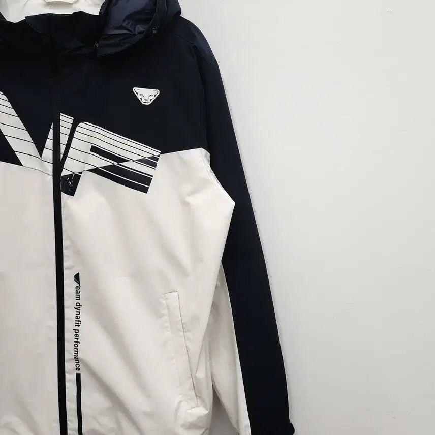 [BUNJANG] Dynafit Men's Windbreaker Jacket / 다이나핏 남성 바람막이 100사이즈