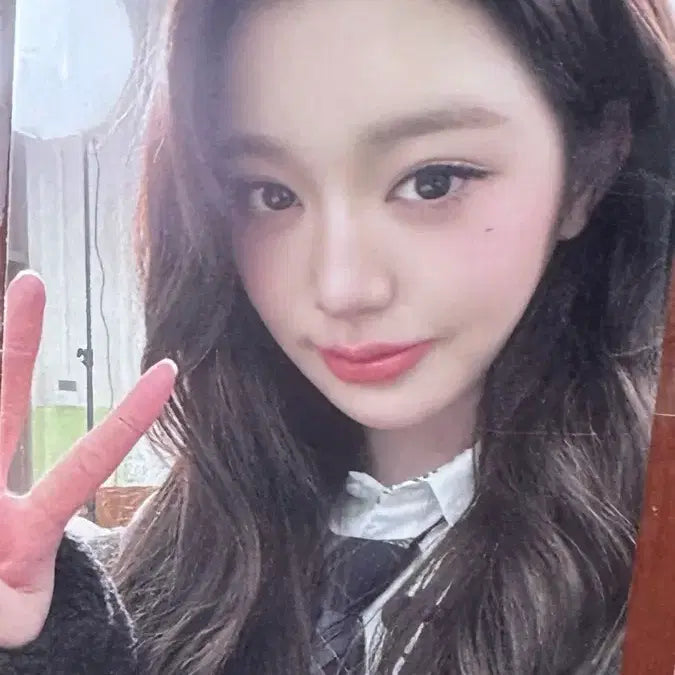 [BUNJANG] Blackhole Workshop Wonyoung Photocard / 블랙홀 공방 원영 포카 포토카드