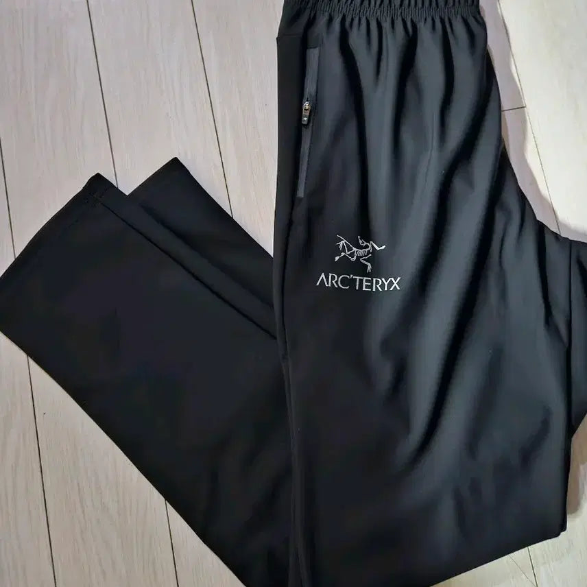 [BUNJANG] Arc'teryx Black Training Pants / 아크테릭스 블랙 트레이닝 바지