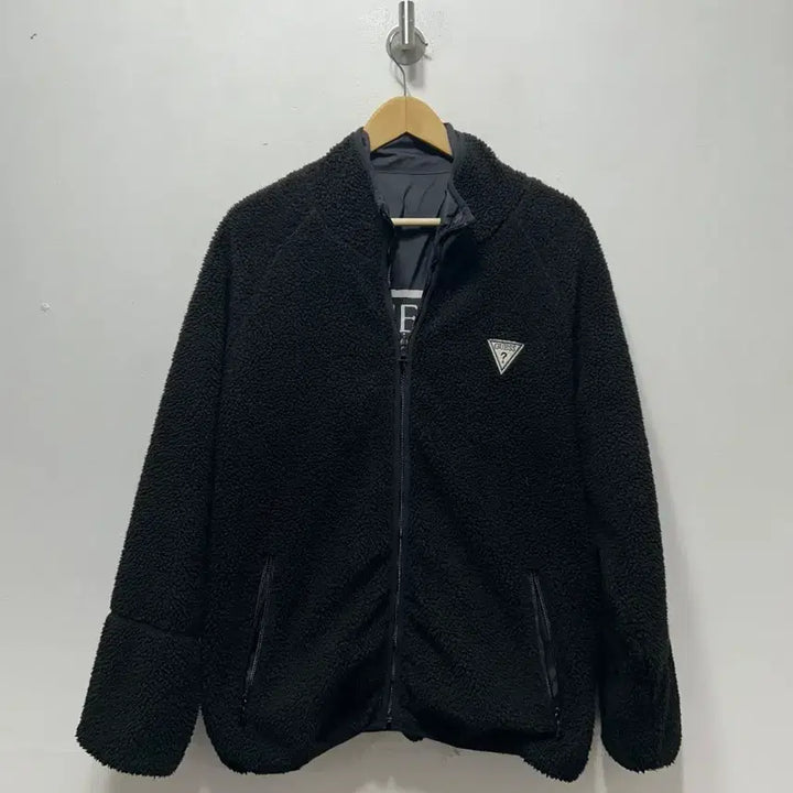 [BUNJANG] Guess Black Back Logo Reversible Windbreaker Jacket / 게스 블랙 백로고 바람막이 자켓 양면 후리스 L