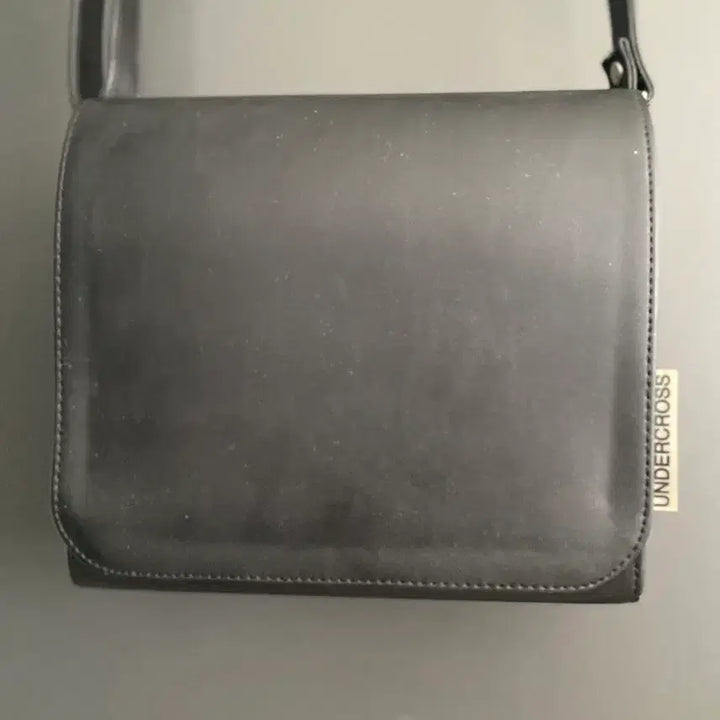 [BUNJANG] Undercross Black Crossbody Bag / undercross 블랙 크로스백
