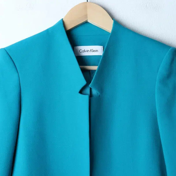 [BUNJANG] Calvin Klein Blazer Jacket, Light Blue / W(F) 캘빈클라인 정장 슈트 자켓 블레이저 연블루 세미크롭-1748B