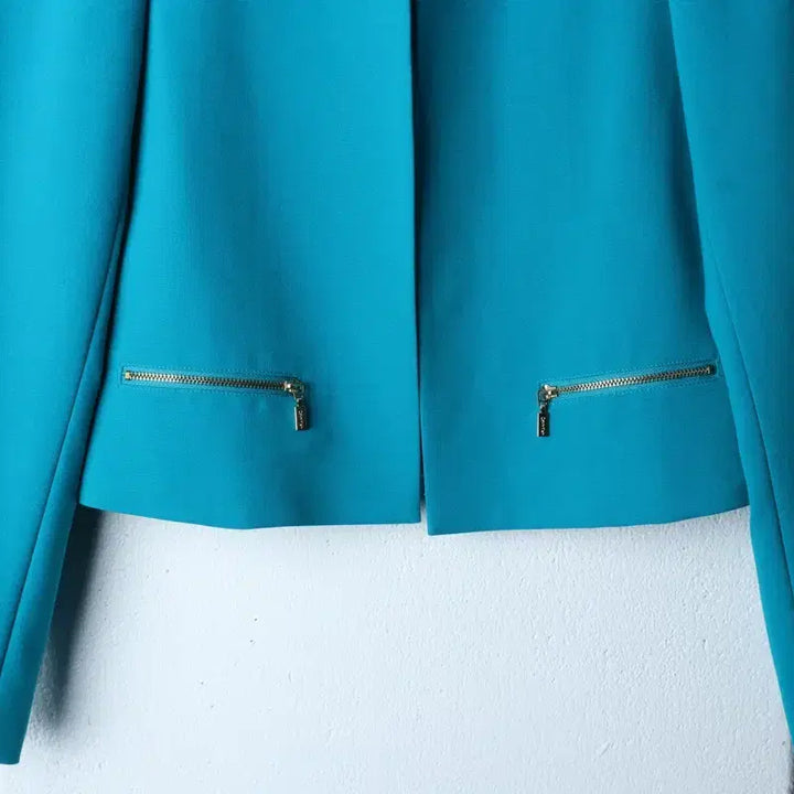 [BUNJANG] Calvin Klein Blazer Jacket, Light Blue / W(F) 캘빈클라인 정장 슈트 자켓 블레이저 연블루 세미크롭-1748B