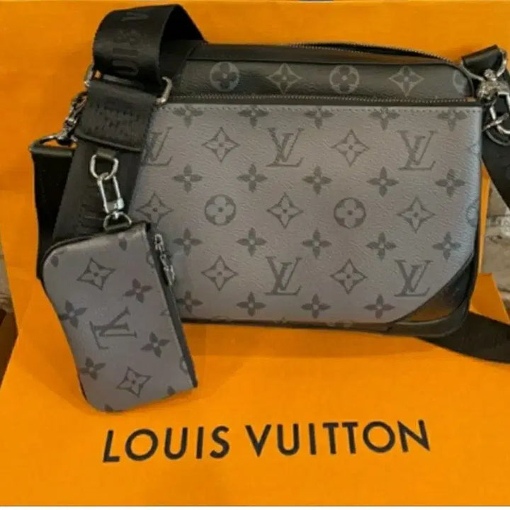[BUNJANG] Louis Vuitton Trio Messenger Bag / 루이비통가방