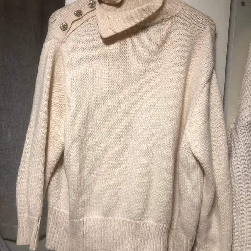 [BUNJANG] ZARA Ivory Turtleneck Knit Sweater / 자라 아이보리색 터틀넥 니트